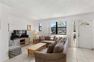 vacation rental condos