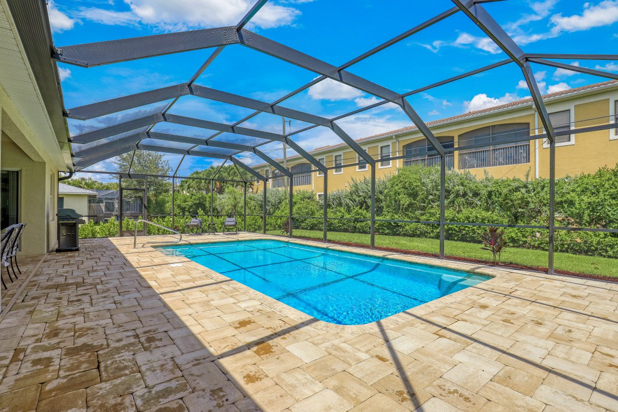 vacation rental condos